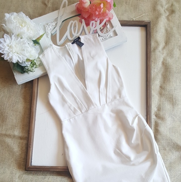 Deep Vneck white dress💐 - Picture 3 of 6